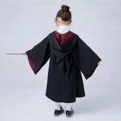 Cosplayfly Kids Cosplay Harry Potter Hogwarts Gryffindor Slytherin Ravenclaw Hufflepuff Wizard Witch Robe Cosplay Costume For Halloween Carnival -Pas Cher Cosplay Magasin HarryPotterHogwartsGryffindorSlytherinRavenclawHufflepuffWizardWitchRobeCosplayCostumeforHalloweenCarnival 9 1400x